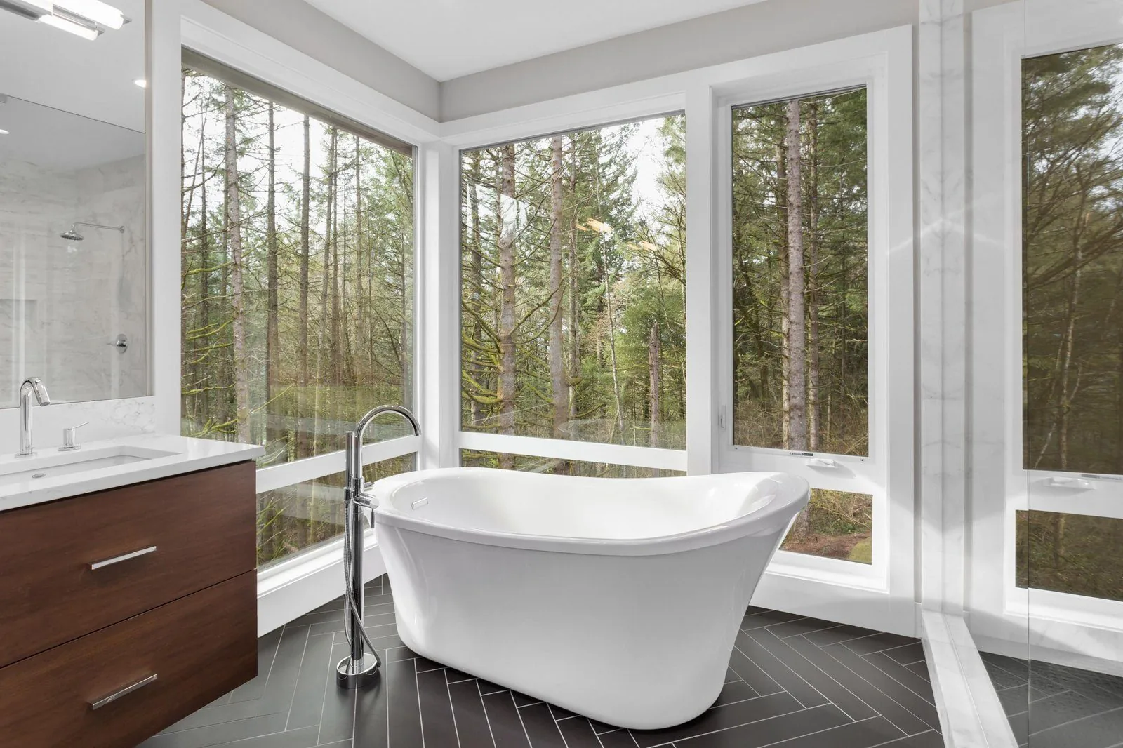 Bathroom with a small aluminum window
